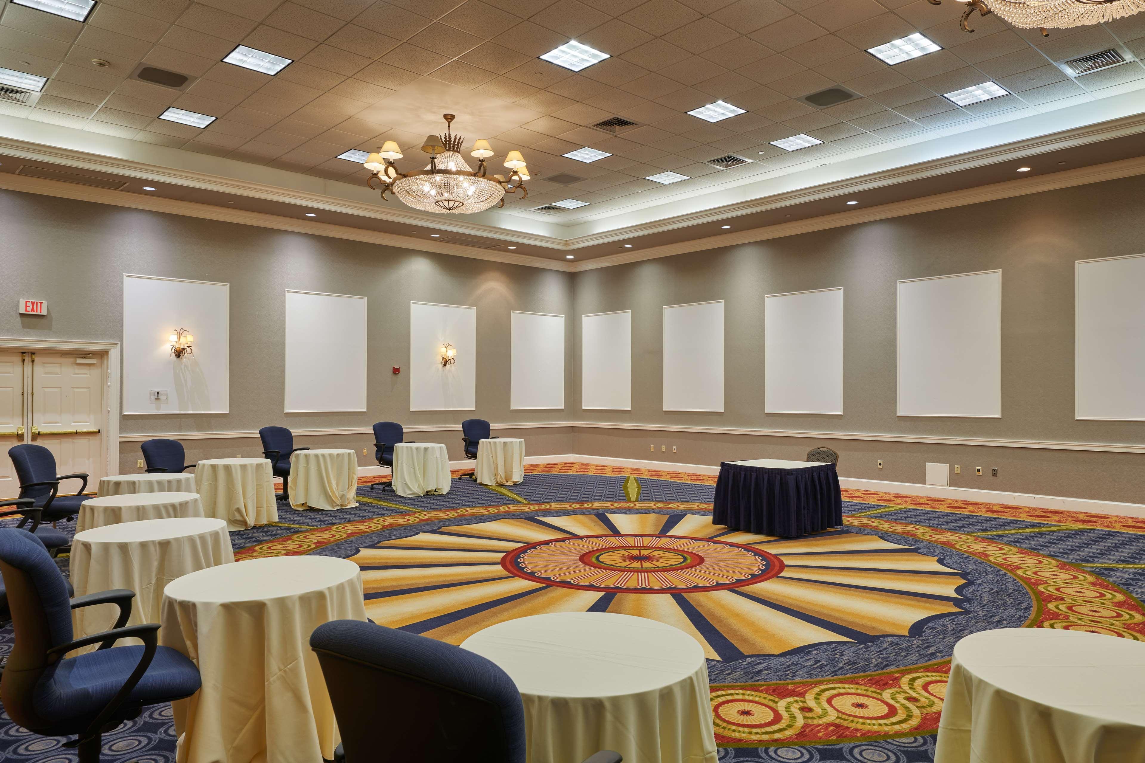 Virginia Crossings Hotel, Tapestry Collection By Hilton Glen Allen Εξωτερικό φωτογραφία