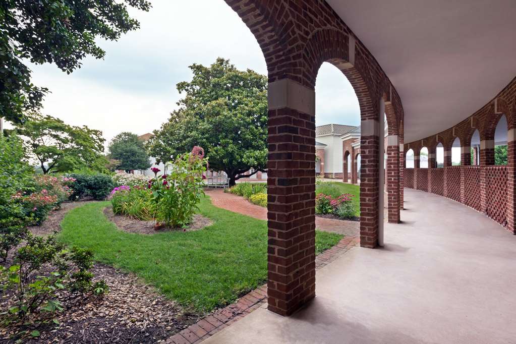 Virginia Crossings Hotel, Tapestry Collection By Hilton Glen Allen Εξωτερικό φωτογραφία